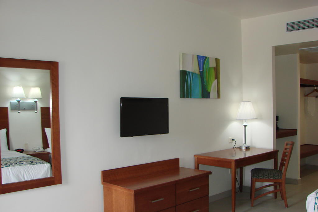 Booye Hotel Navojoa Room photo