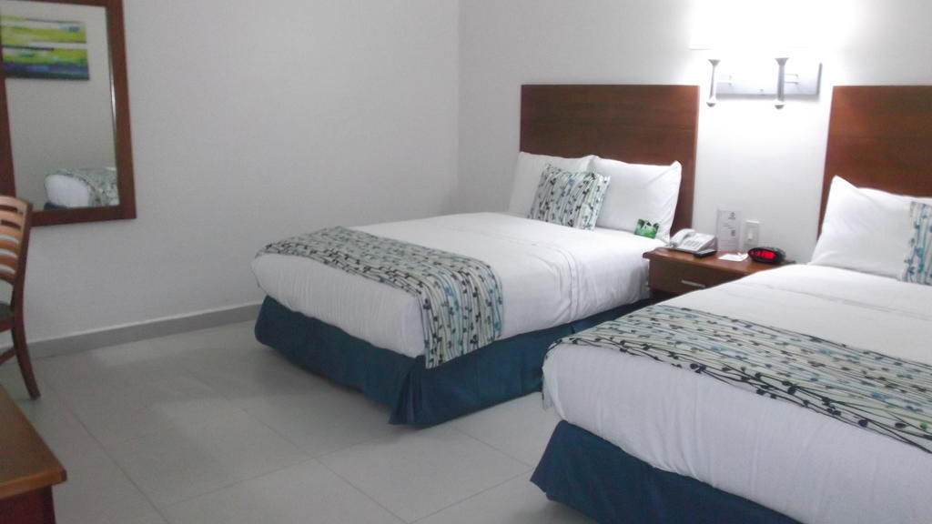 Booye Hotel Navojoa Room photo