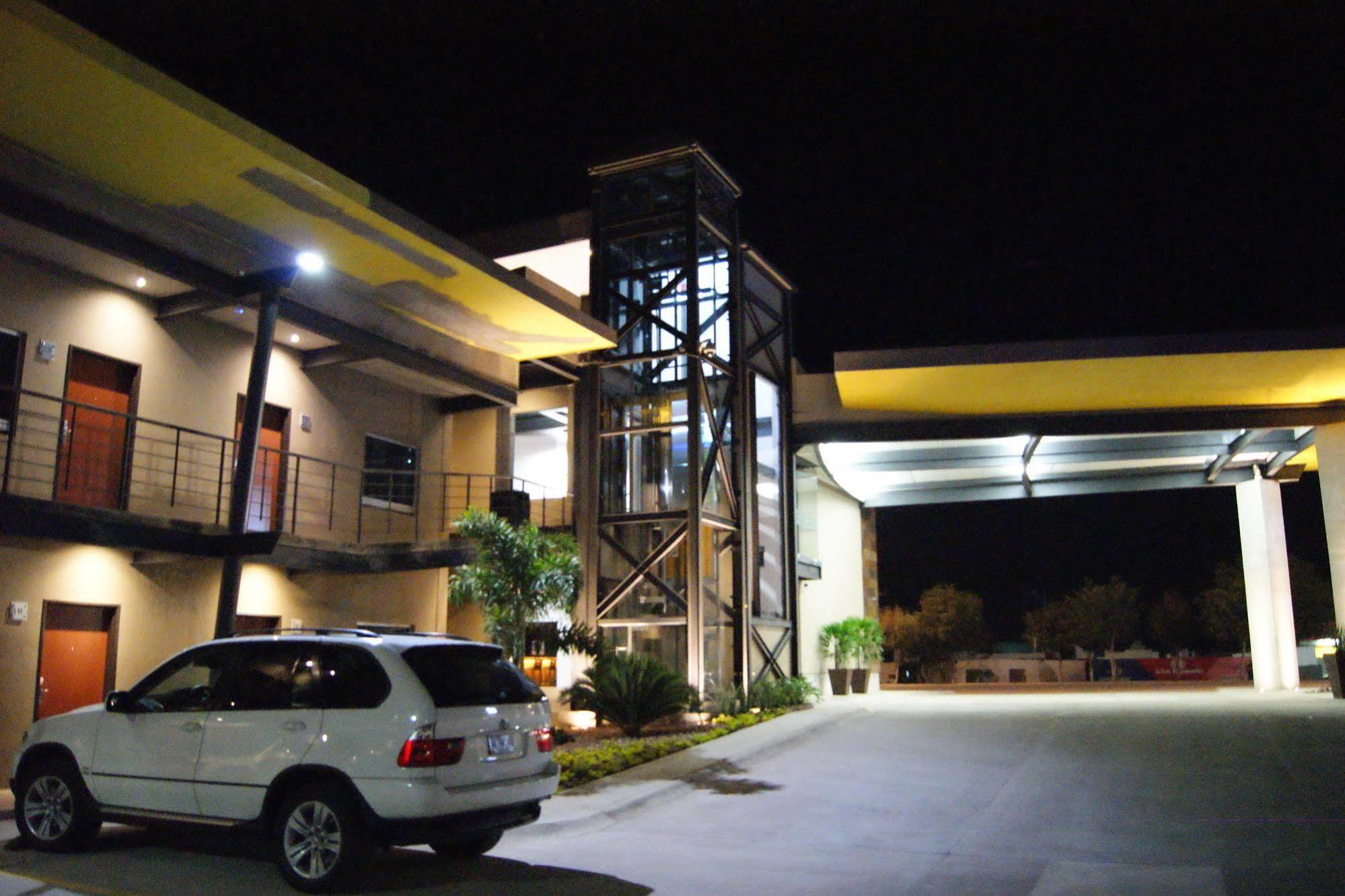 Booye Hotel Navojoa Exterior photo